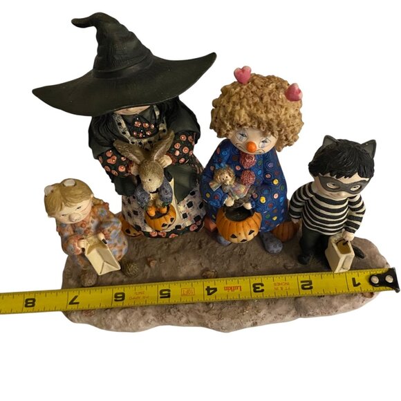 Lang "Halloween Friends" 2nd Ed 1998 Resin Figurines Trick or Treat Costume READ - Picture 5 of 10